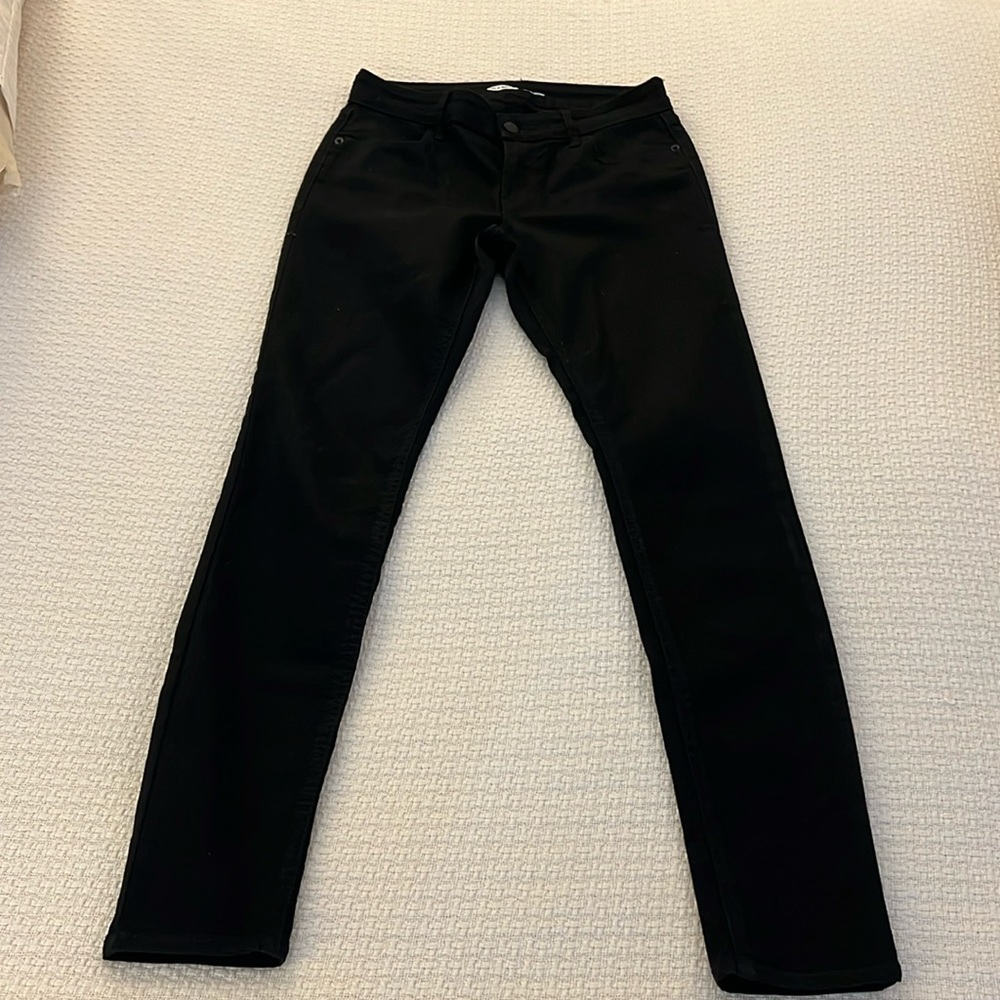 Black skinny jeans